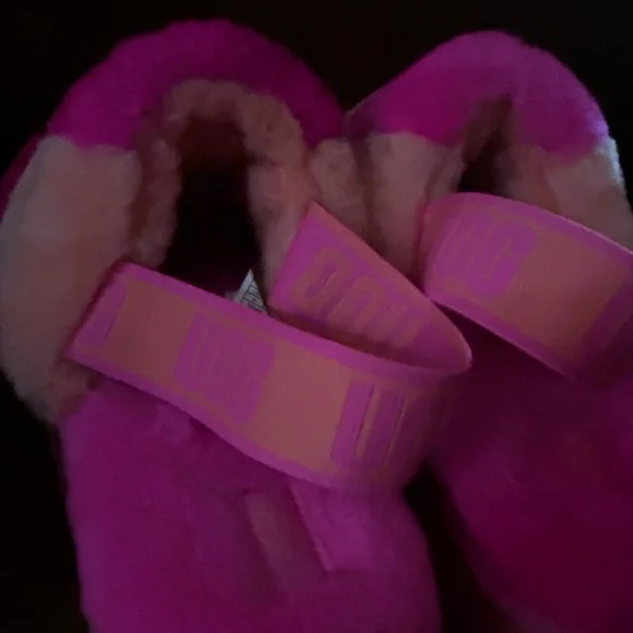 UGG Platform Fluff Sandal Slides - Picture 6 of 10